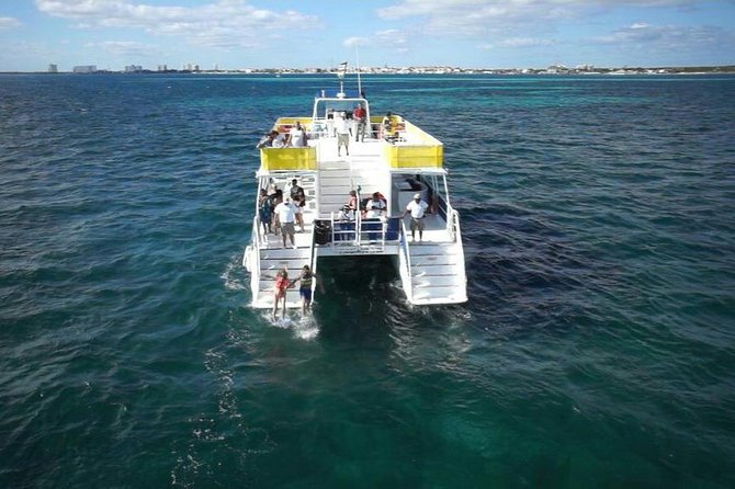 Catamaran Isla Mujeres Unlimited Departing from Playa del Carmen - Key Points