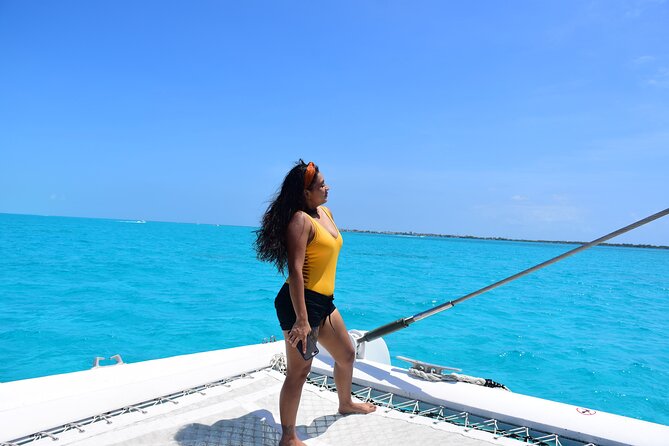 Catamaran Party on the Caribbean Sea to Isla Mujeres - Key Points