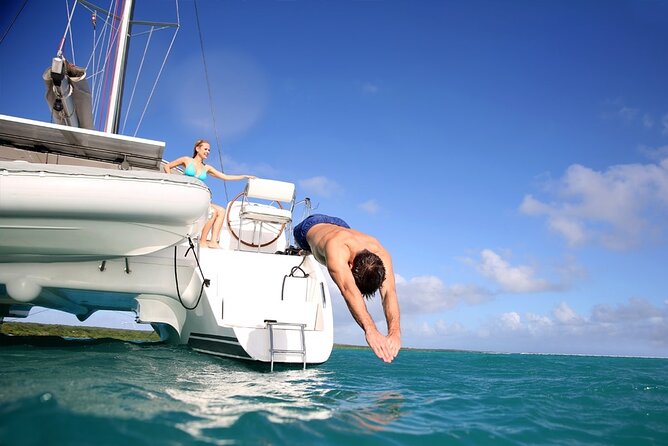 Catamaran Plus Tour to Isla Mujeres with National Open Bar from Cancun - Beach Club Access and Free Time at Isla Mujeres