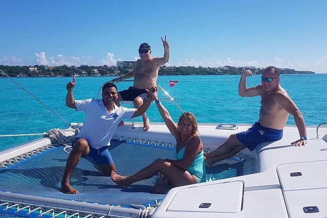 Catamaran Sailing & Snorkeling Experience Isla Mujeres from Playa Del Carmen - Addressing the Logistics and Review Warnings