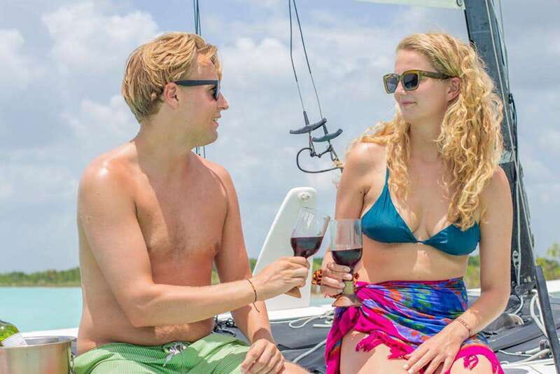 Catamarán Through the Bacalar Lagoon and Make New Friends - Key Points