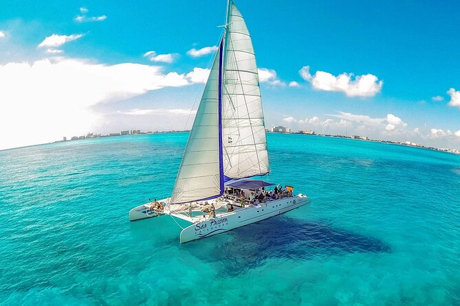 Catamaran Tour to Isla Mujeres from Cancún with Bar and Lunch - Value and Booking Considerations