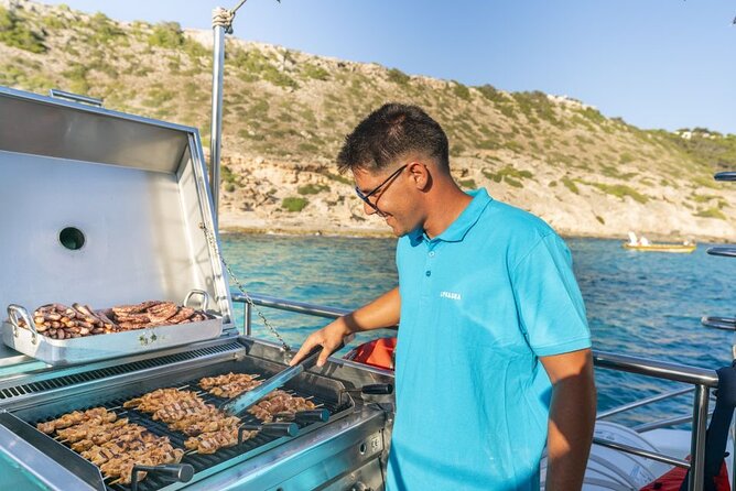 Catamaran with BBQ in the Bay of Palma - Access and Suitability for All Travelers