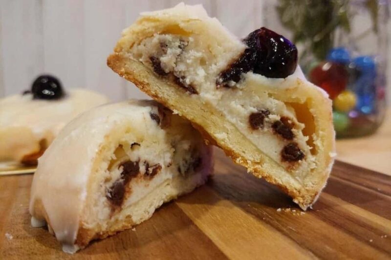 Catania : Best Street Food Tour With A Local Guide - Ending at Piazza del Duomo with Street Food Flavors