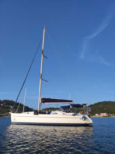 Catania: Boat tour with brunch and/or aperitif - Discover the Stunning Etna Coast from Catania by Boat