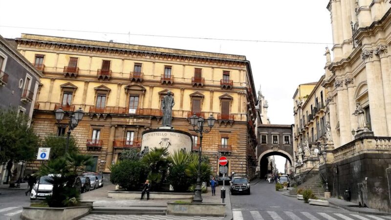 Catania: City Highlights Walking Tour - Discovering Catanias Historic Center