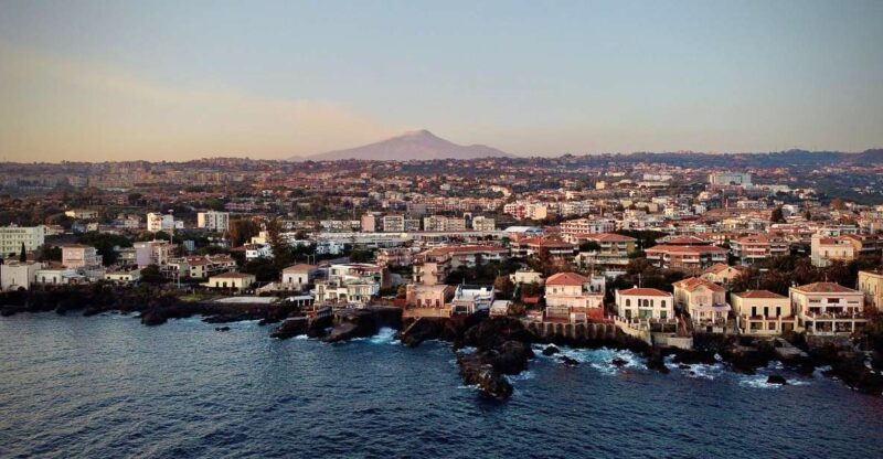 Catania: City Highlights Walking Tour - Visiting Palazzo Currò and Its Significance
