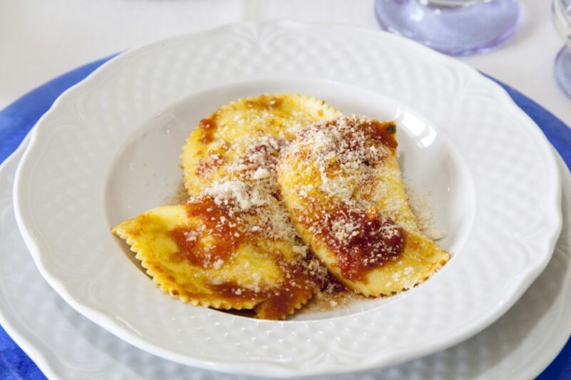 Catania: Dining Experience at a Local's Home - A Personalized Sicilian Dining Experience at a Locals Home