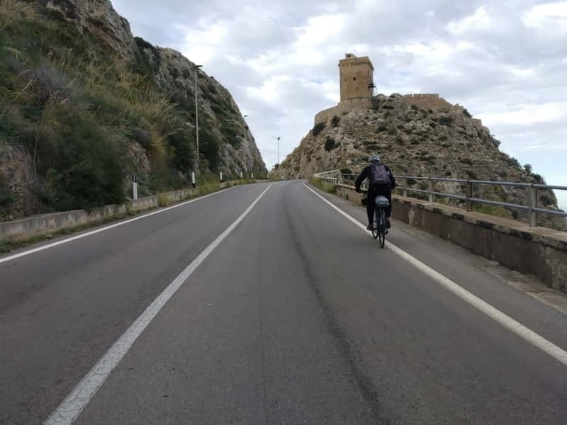 Catania: Electric Bike Rental - Pacing and Physical Demands