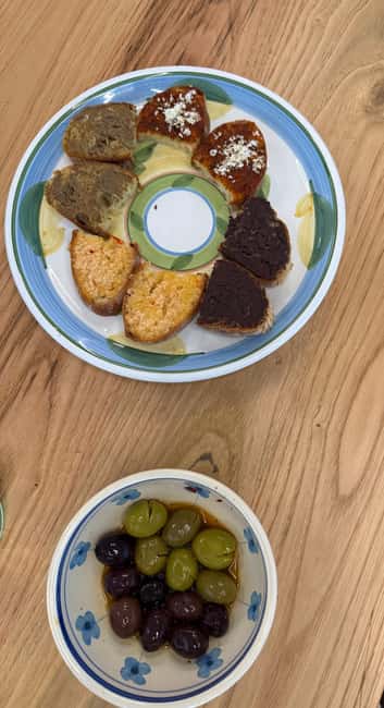 Catania: Etna Wine Tour and Culinary Experience - Logistics and Flexibility: Booking and Cancellation