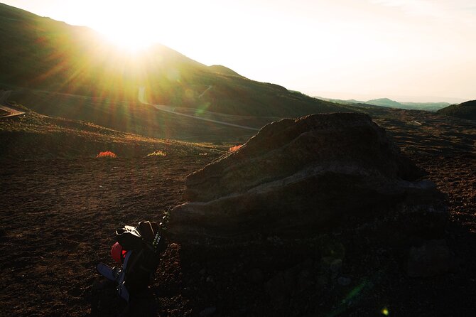 Catania: Mt. Etna sunset&wine experience - Walking Outside the Beaten Path for a Natural Experience