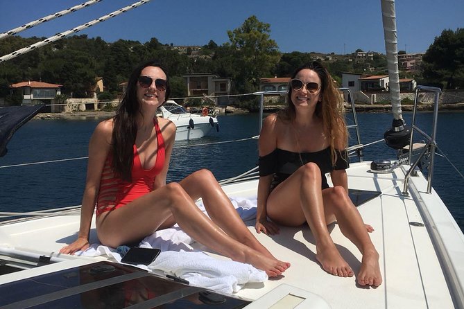 Catania Sail, spritz and fun at sunset - Comfortable Sailing with a Skilled Skipper