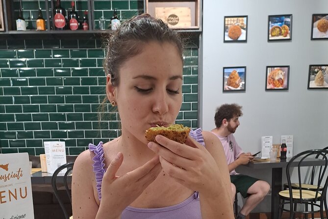 Catania Sicilian Street Food Tour: Small Group by Do Eat Better - Tasting Cartocciata at Piazza Stesicoro