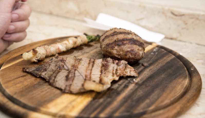 Catania Street food tour by night - Discover Catania’s Nighttime Street Food Scene and Historic Charm