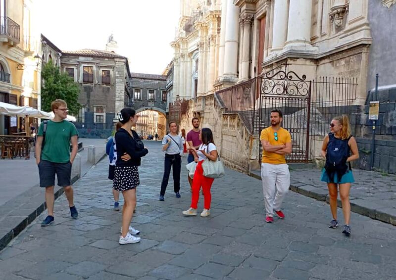 Catania: walking tour with tasting - Key Points