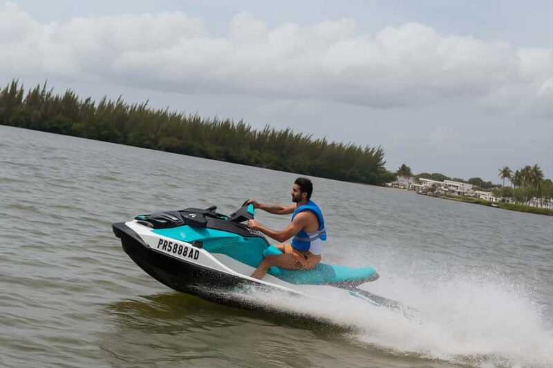 Catano: 1-Hour Jet Ski Rental for Drivers 21+ - A 1-Hour Jet Ski Adventure in Cataño Bay for Drivers 21+