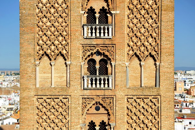 Cathedral & Giralda of Seville Exclusive Group, max. 9 travelers - The Guide’s Role and Knowledge Level