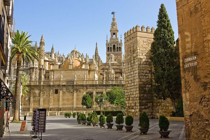 Cathedral of Seville English Guided Tour with Skip the Line & Access to Giralda - Meeting Point at the Monumento a la Inmaculada Concepción