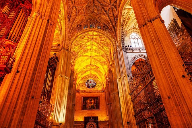 Cathedral of Seville English Guided Tour with Skip the Line & Access to Giralda - Comparing This Tour with Other Seville Landmark Experiences