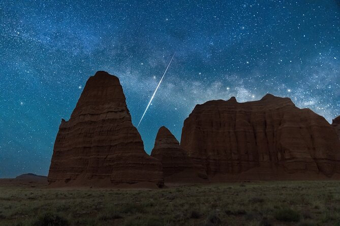 Cathedral Valley Photo Tour - Sunset Photography at Cathedral Valleys Key Landmarks