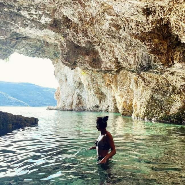 Caves of Porto Palermo: Kayak/SUP Tour with Castle Sea View - Final Stop and Return to Porto Palermo Beach