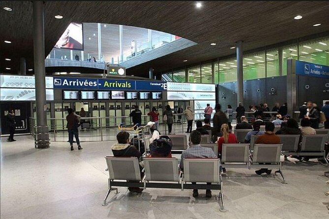 CDG - Disneyland paris Private Van Transfer from Paris CDG Airports to Disney - Simplified Meeting Point and End Location