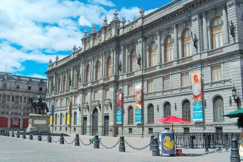 CDMX: Tour of Palaces and Museums - Visiting the National Bank of Mexico