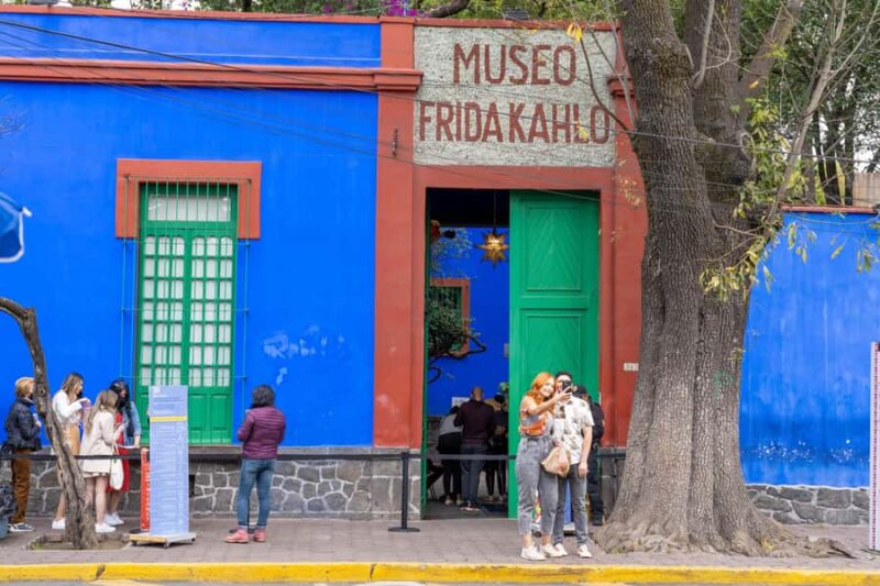 CDMX: Xochimilco, Coyoacan with Frida Kahlo & Optional Lunch - Discover Xochimilco’s Vibrant Canals by Trajinera