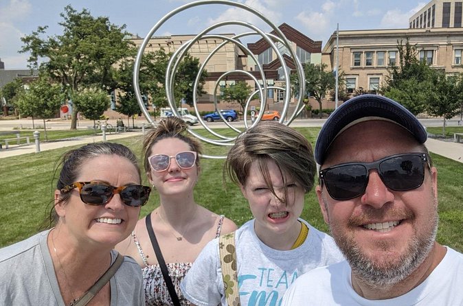 Cedar Rapids Scavenger Hunt Interactive Walking Tour - What Sets This Tour Apart from Other Activities