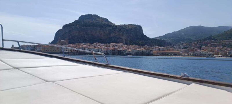 Cefalù: boat ride with swimming and aperitif and snorkeling - Aperitif and Refreshments on Board