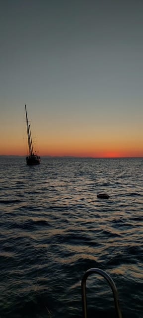 Cefalù: Mini Yacht with Snorkel Stops, Caves and Aperitif - Key Points