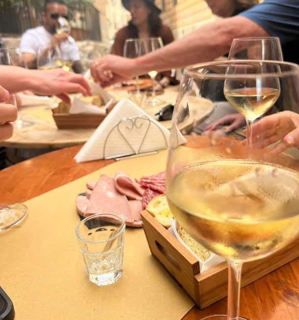 Cefalù: Walking Tour & Authentic Sicilian Aperitivo - Exploring Cefalù’s Architectural Landmarks