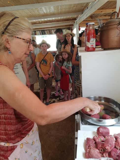Ceglie Messapica: Orecchiette Pasta Making Class with Meal - Tour of the Trulli and the Surrounding Countryside