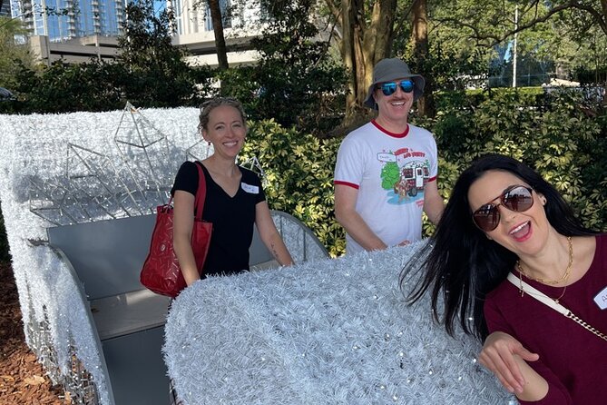 Celebrate the Season with a Holiday Scavenger Hunt in Tucson - How the Holly Jolly Hunt in Tucson Works