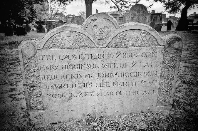 Cemetery and Witchcraft Trials Tour - Accessibility and Practical Considerations