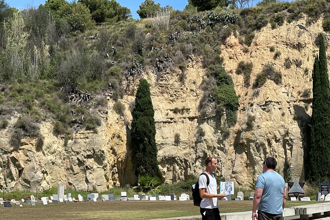 Cemetery Tour - Angels, Gothic Graves, Montjuic Sea Views - The Guide’s Role in Bringing the Cemetery to Life