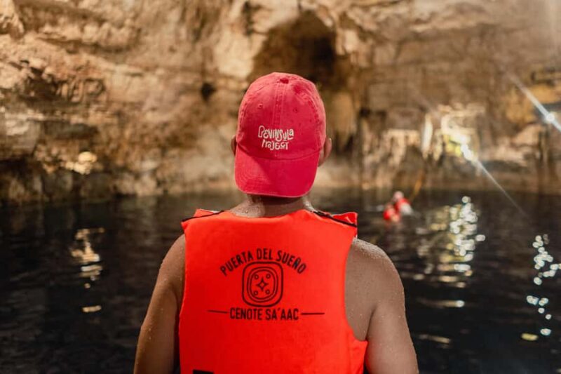 Cenotes roadtrip in classic van around Valladolid - The Unique Atmosphere of the Classic Van Ride