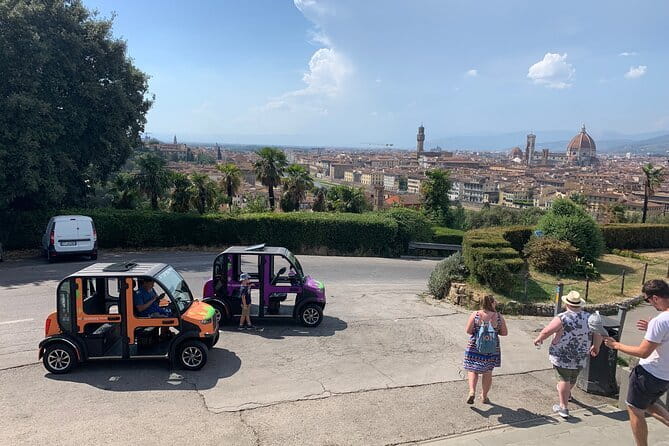 Center of Florence by golf cart - Starting Point in the Heart of Florence