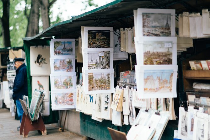 Central Paris Highlights Walking Tour - Crossing the Oldest Bridge on the Seine at Pont Neuf