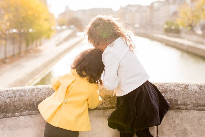 Central Paris Private Photo Session - High-Quality Photos: Digital and Print Options