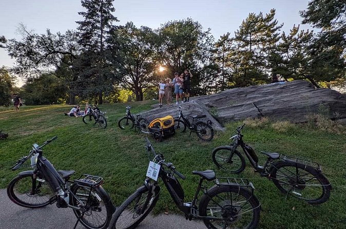Central Park 2 hours E-Bike Rentals Explore NYC on Two Wheels - The Benefits of a Self-Guided Ride