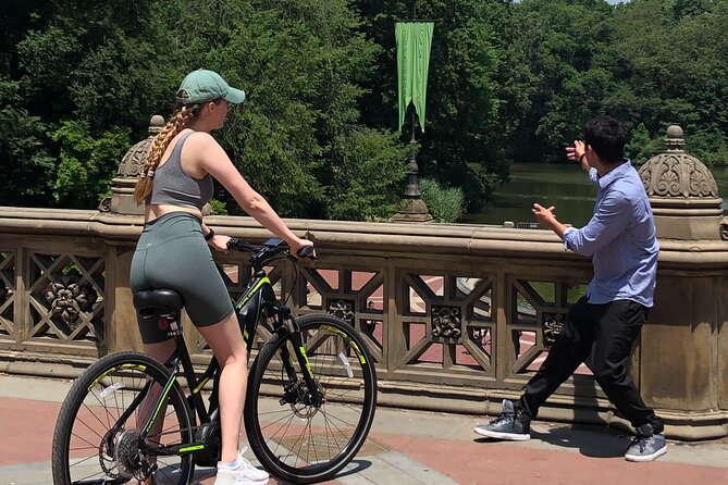 Central Park Electric Bike Tour NYC - The Guide: Knowledge and Pacing