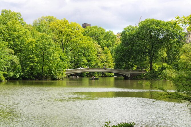 Central Park Movie Locations Pedicab Tour - Bow Bridge’s Romantic View in Films