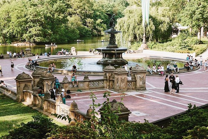 Central Park New York - Exclusive Guided Walking Tour - Discovering Central Park’s Iconic Landmarks