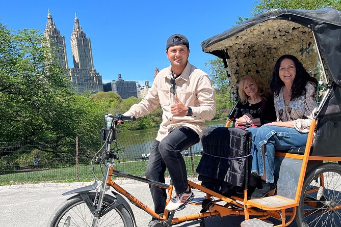 Central Park Pedicab Tour with local Guide - Discover Central Park in Comfort with a Private Pedicab Tour