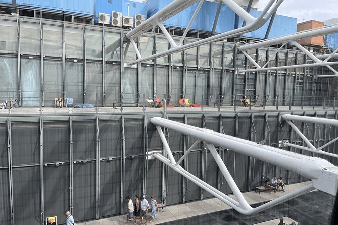Centre Pompidou: Museum Ticket Entry& 3h Private Guided Tour - The Architecture of Le Centre Pompidou