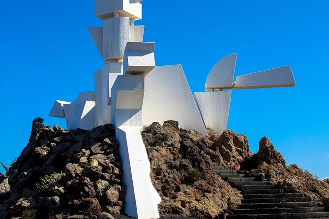 César Manrique: Northern Lanzarote Guided Tour - Explore Lanzarote’s North with César Manrique’s Art and Scenic Views