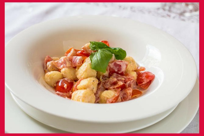 Cesarine: Como Show Cooking & Dining Experience at Local's Home - Flexibility with Meal Timing: Lunch or Dinner Options