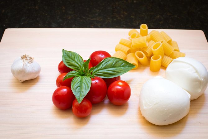 Cesarine: Market Tour & Cooking Class at Local's Home in Lucca - Discover the Charm of Lucca with a Private Market and Cooking Tour