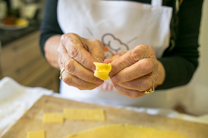 Cesarine: Small group Pasta and Tiramisu class in Modena - Why This Cooking Class Stands Out in Modena